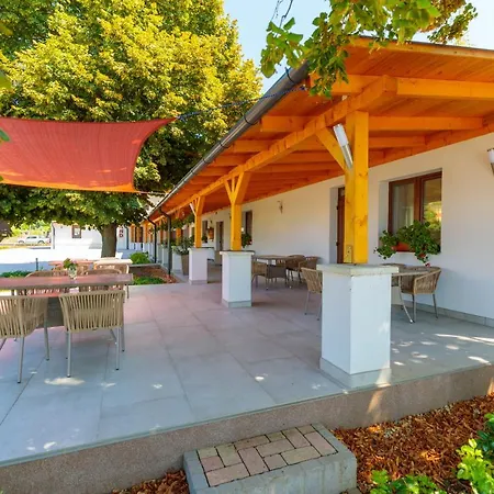 Barkland Apartment Tarcal